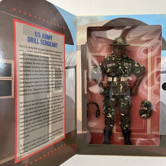 GI Joe Classic Collection U.S. Army Drill Sergeant Limited Edition - NIB - Picture 2 of 8